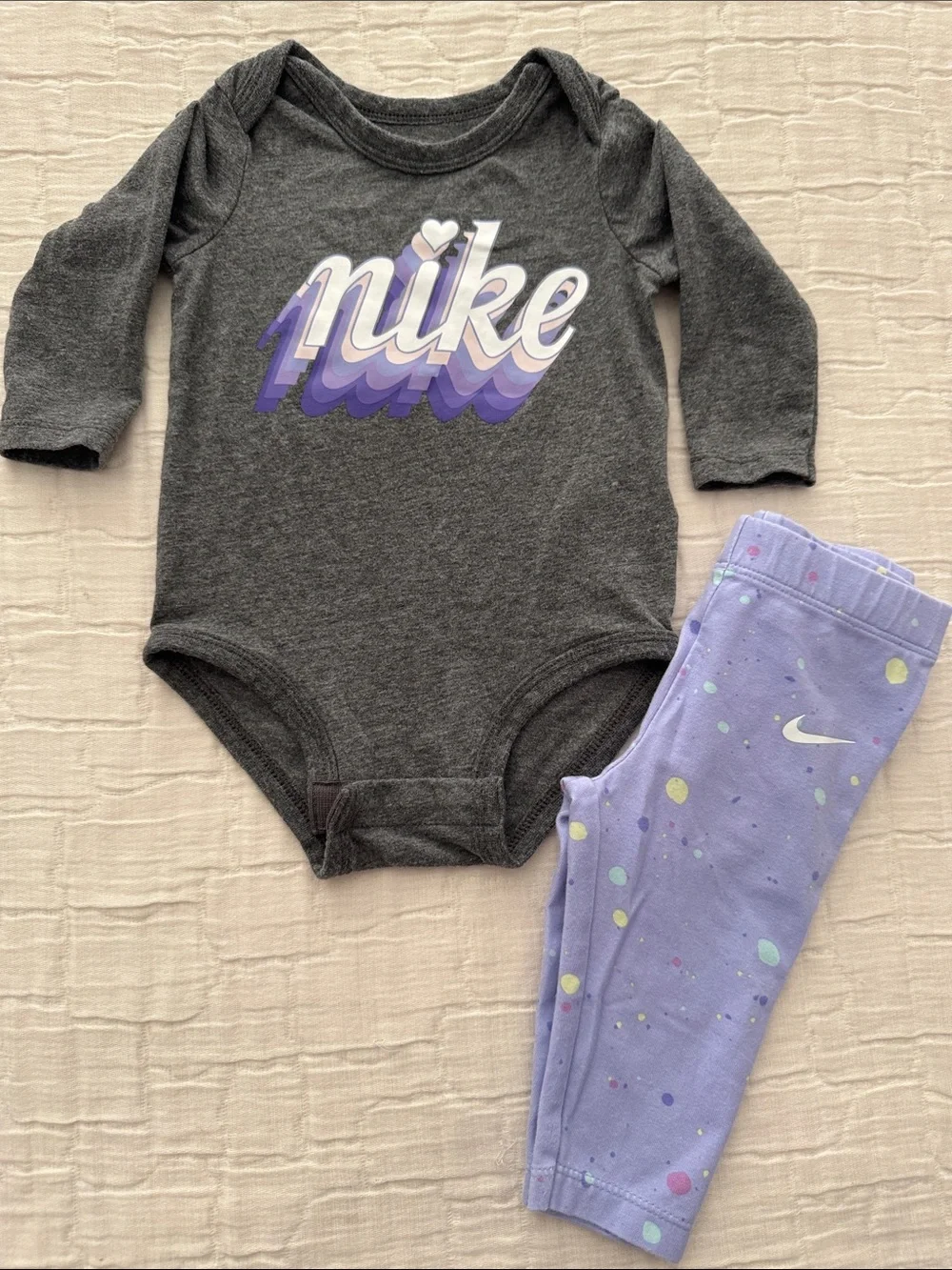 Nike Infant Girl 2 Pc Bodysuit and Leggings - Charcoal/Lavender, Size 6 mos